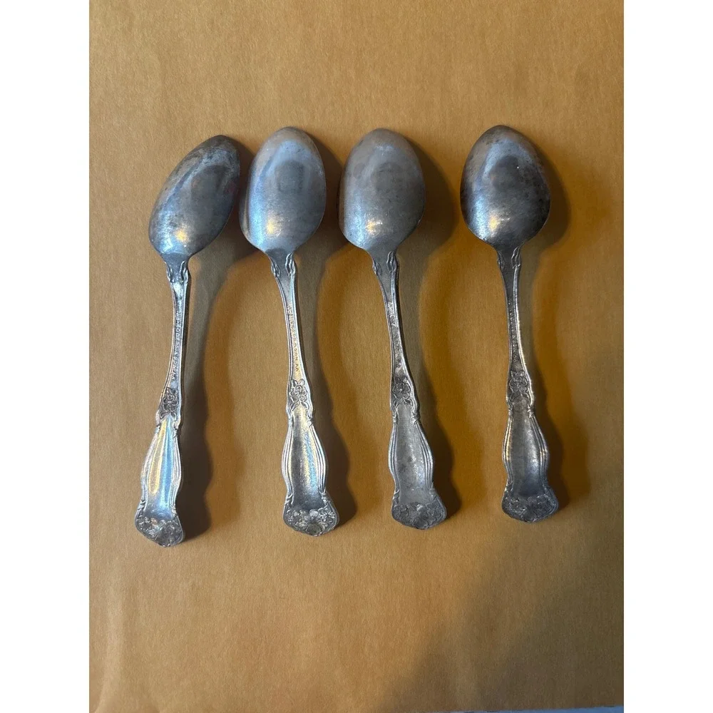 Wm. Rogers & Son Teaspoons Set of 4 Silver Silverplate Good April‎ Floral 6in